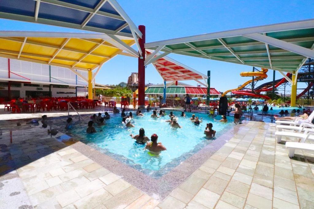 מלון קאלדס נובאס Piazza Diroma Acqua Park מראה חיצוני תמונה